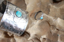 Load image into Gallery viewer, Sterling Silver Ring with Kingman Turquoise
